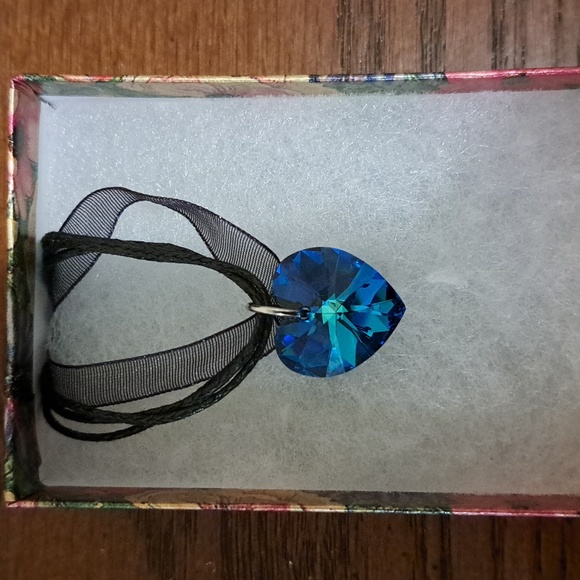 Arctic Ocean Crystal Heart Necklace - Picture 2 of 7